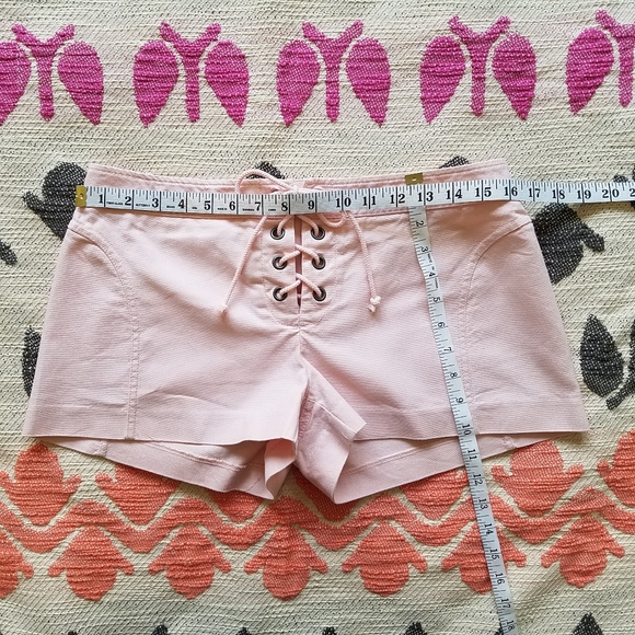 Retro Inspired Pink Shorts - Picture 2 of 9